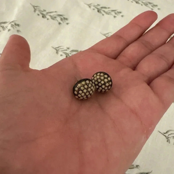 Earrings - Picture 3 of 3